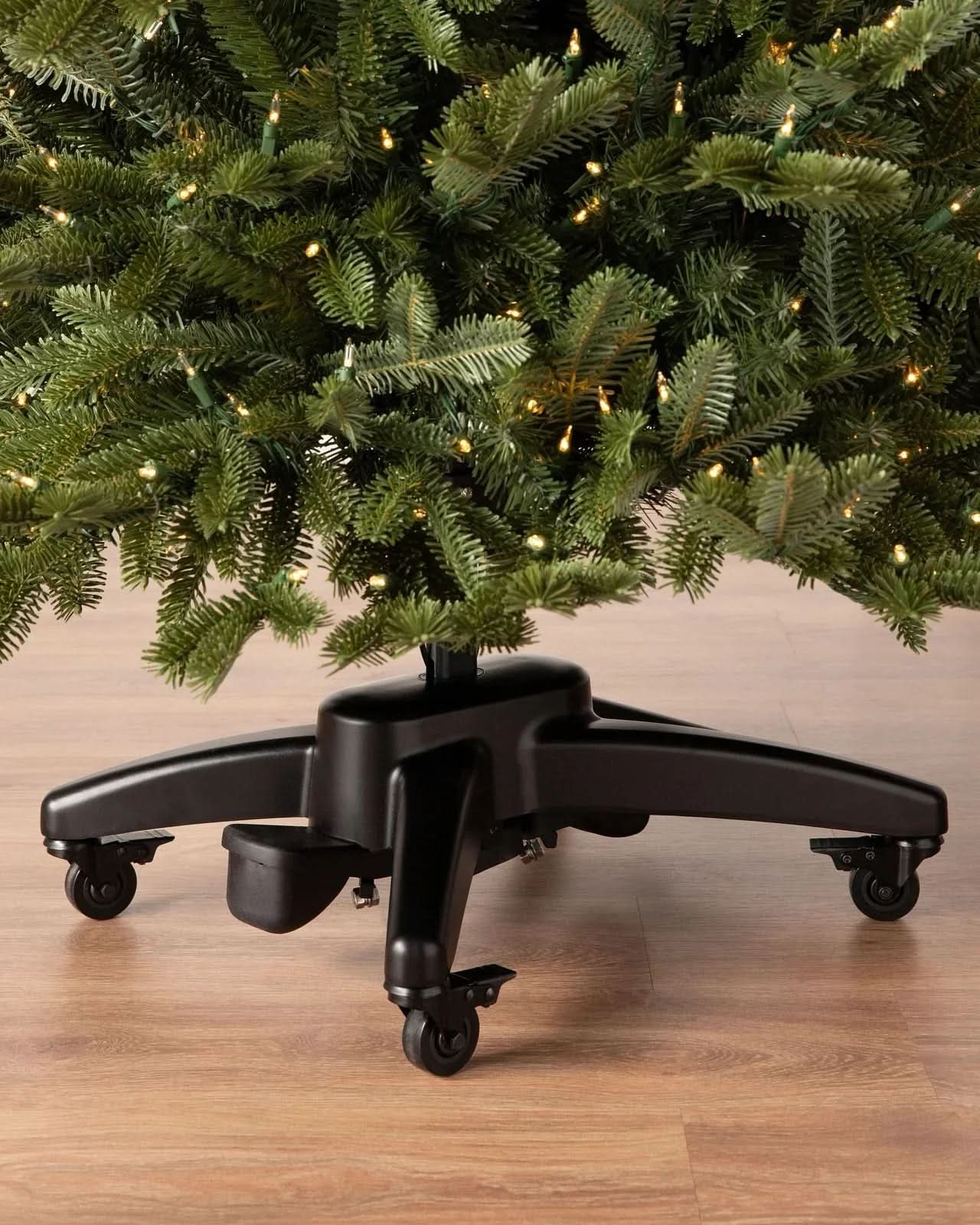 Premium Green Christmas Tree with Articulated Branches, Metal Stand with Wheels and Built-in Micro LEDs