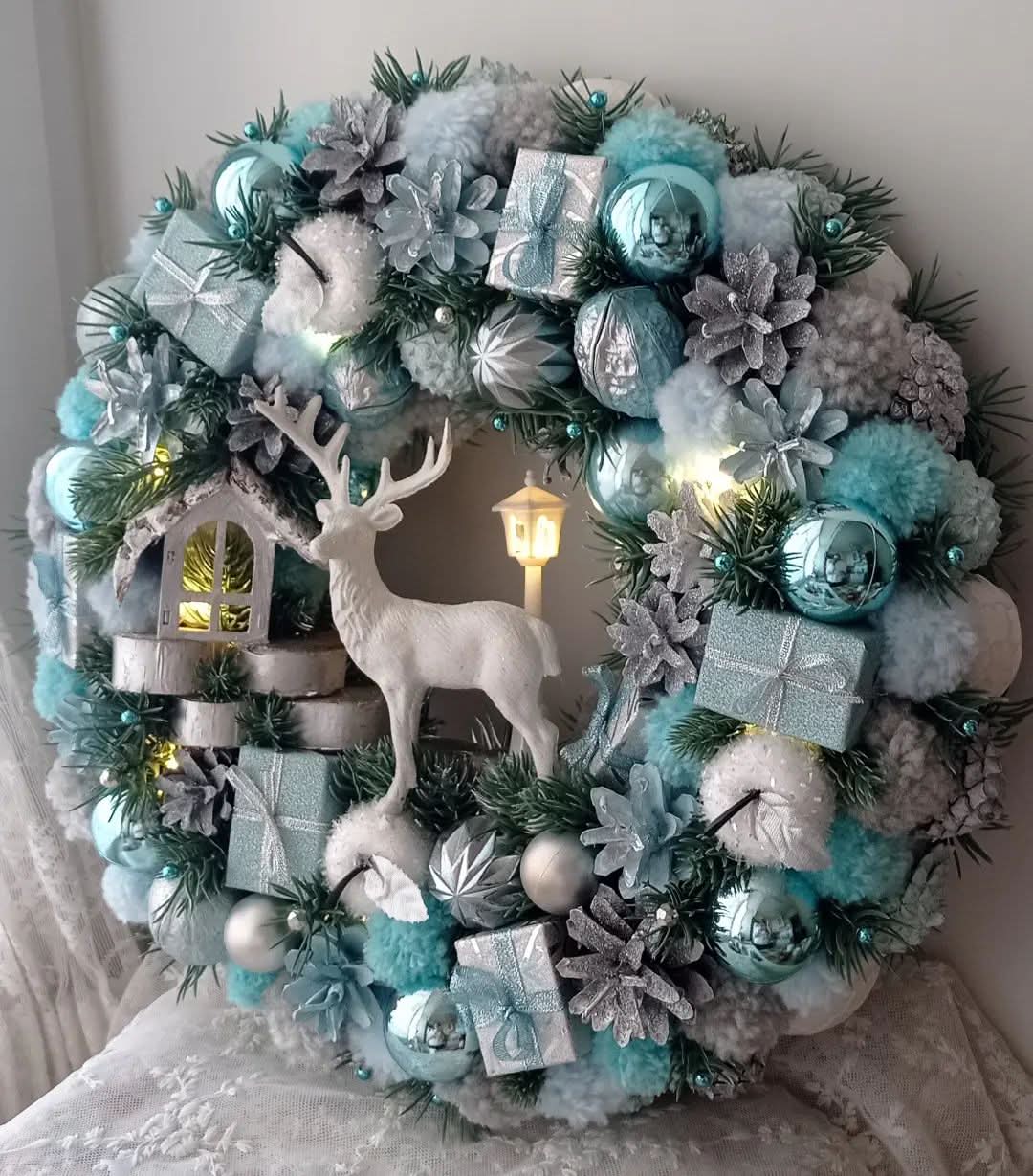 Luxury Christmas Decoration Garland with LED 65CM