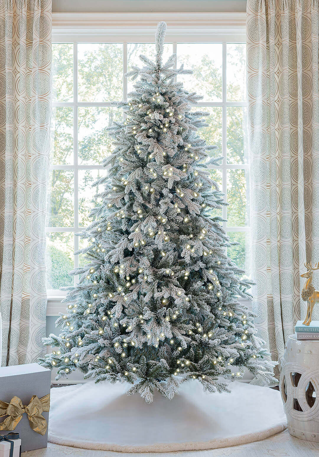 8' Queen Flock® Artificial Christmas Tree with 900 Warm White LED Light