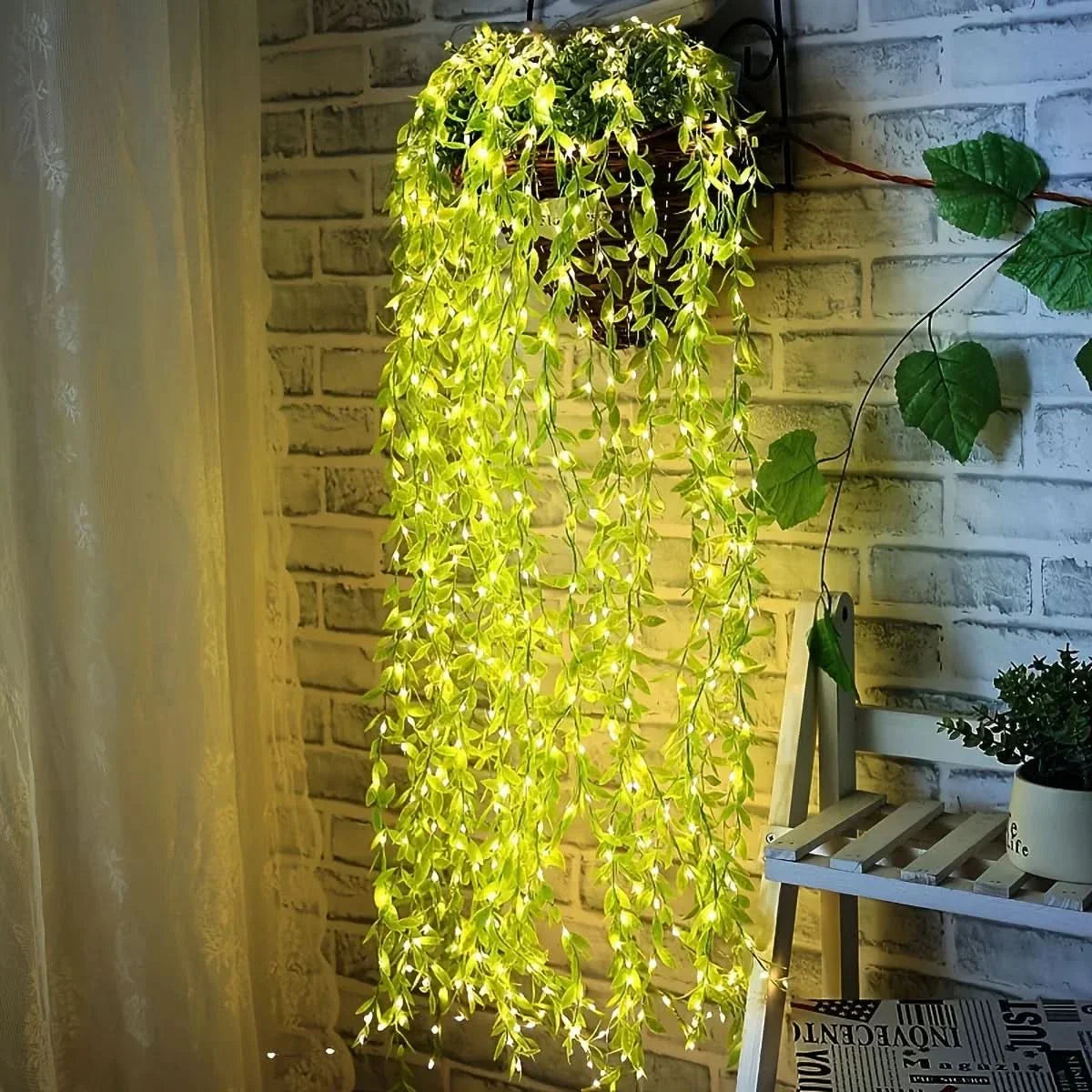 Christmas Lights Curtain with Leaves – Charm and Magic in Every Detail