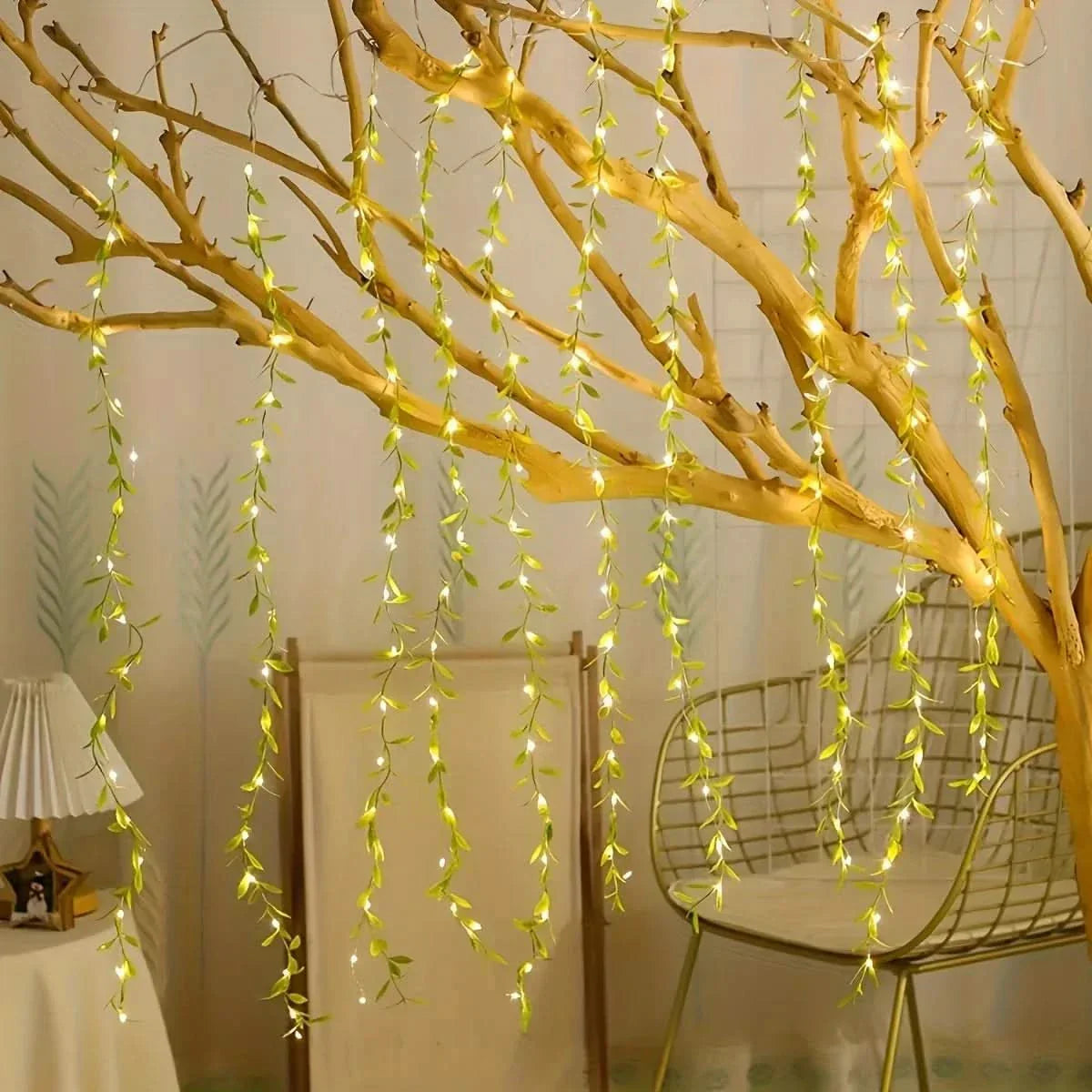 Christmas Lights Curtain with Leaves – Charm and Magic in Every Detail
