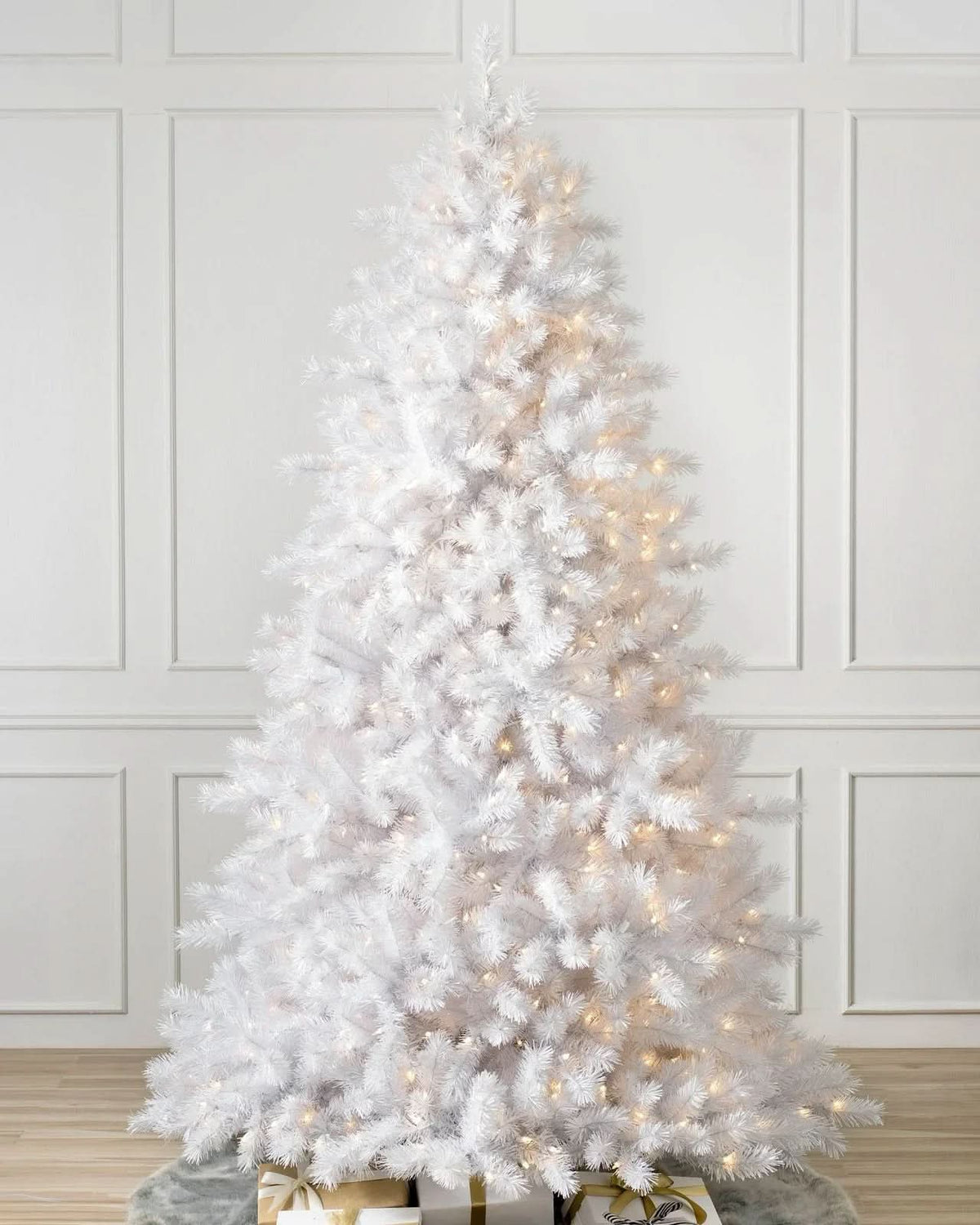 Classic White Christmas Tree with Articulated Branches, Metal Stand and Built-in Micro LEDs